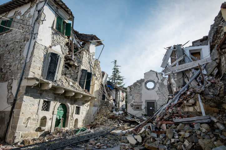 Terremoto L’Aquila, il candidato alle europee Iannini: “Completare la ricostruzione significa amare la città”